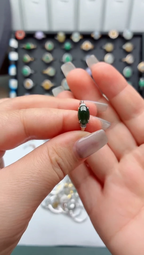 银S925镶嵌戒指翡翠.