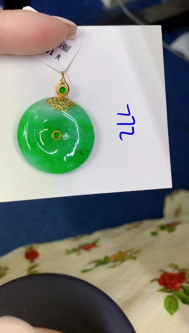 颈饰18K金镶嵌翡翠缅甸天然翡翠A货