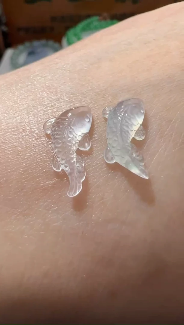 定制翡翠未镶嵌锦鲤（多样性发货一件）
