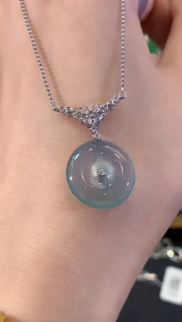 吊坠(不含链)18K金镶嵌翡翠C52