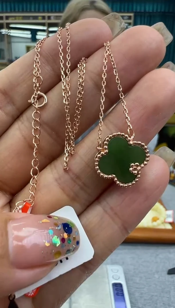 和田玉未镶嵌颈饰47秒拍号