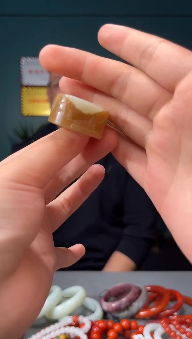 【闪购商品】和田玉颈饰未镶嵌扳指