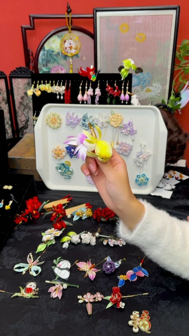 刺绣星**?非遗手工绒花饰品