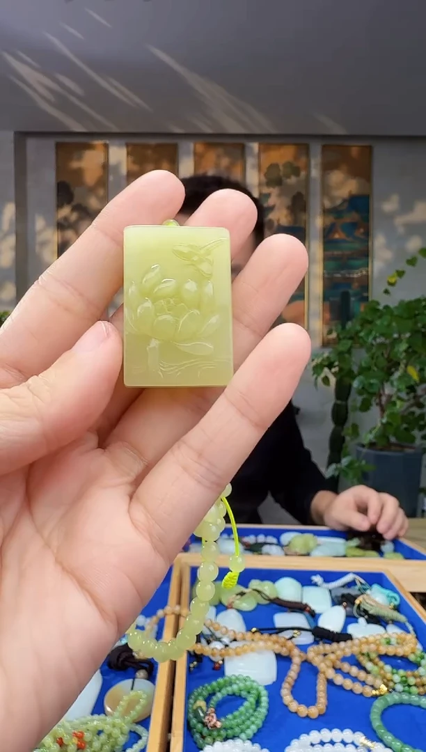 未镶嵌和田玉挂件拍一发一