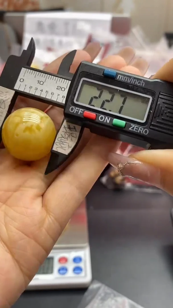 琥珀未镶嵌珠宝奇石2288