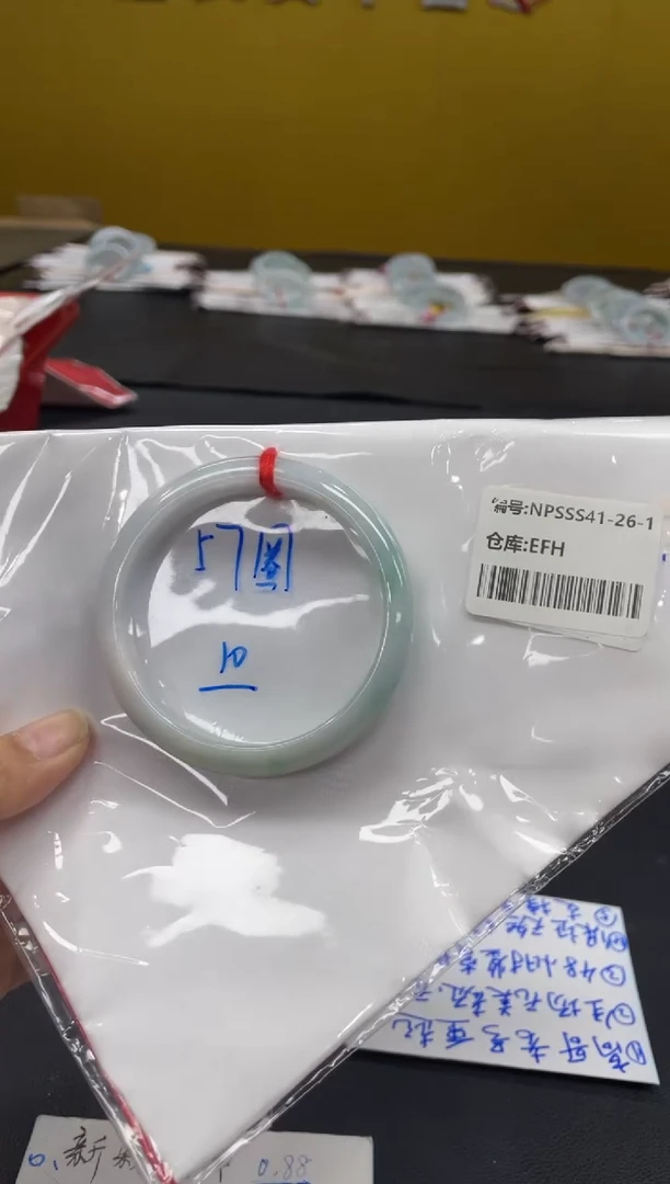 未镶嵌手镯翡翠翡翠手镯