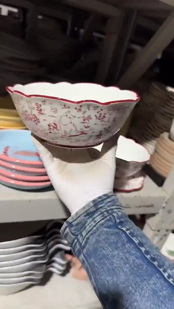 陶瓷花边面碗微瑕 凑满20元包邮