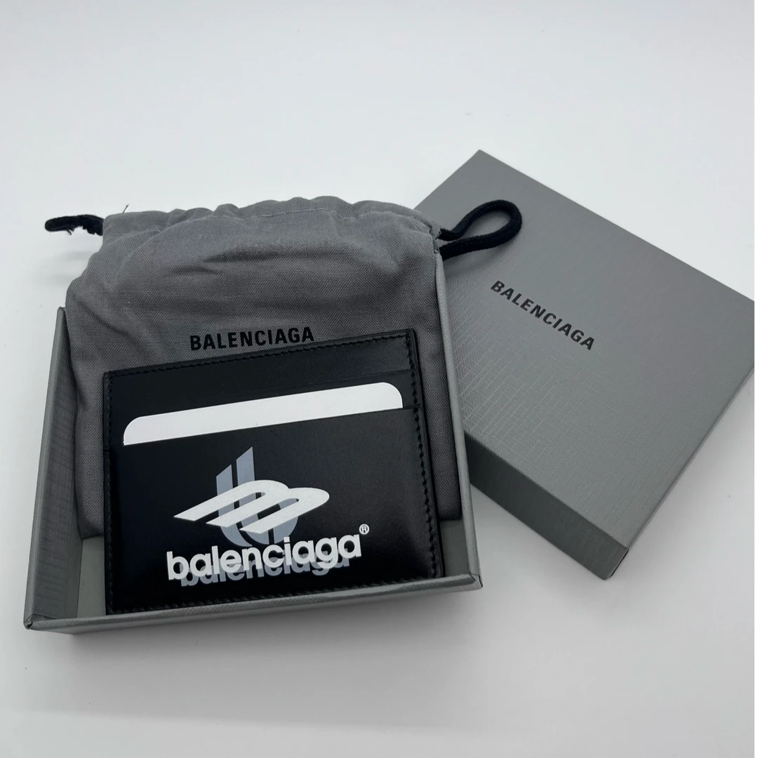 未使用 Balenciaga/巴黎世家 黑色字母logo小牛皮卡夹  8270242