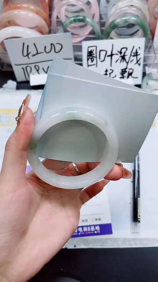 【闪购商品】石英质玉手镯未镶嵌S146-58/59