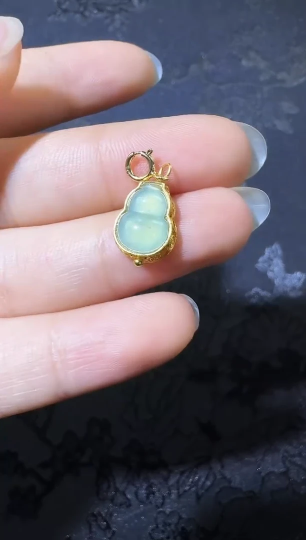 【闪购商品】翡翠吊坠(不含链)银S925镶嵌多宝