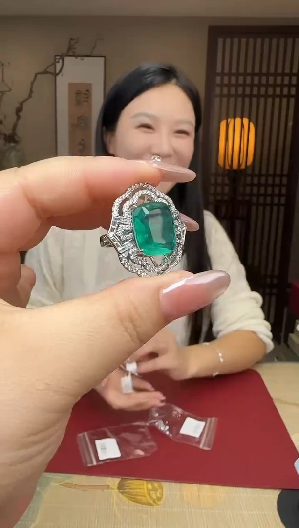 甄选好物 | 绿宝戒指