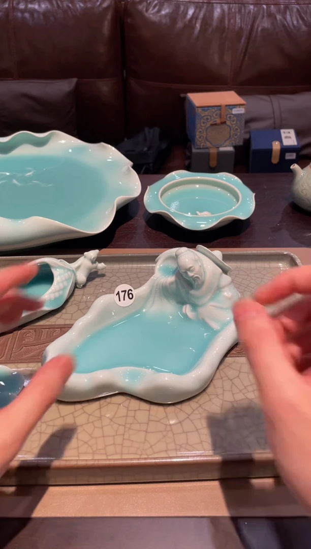 塑**滨176窑承青瓷 震款 醉酒摆件