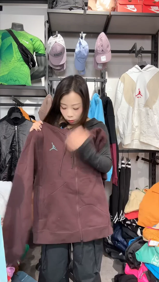 1507编码 瑕疵款直播间过款为准 尺码M    身高170