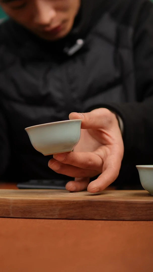 【闪购商品】瓷片原产地原矿天青杯微瑕福利
