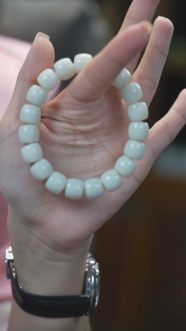 未镶嵌手串和田玉卡12