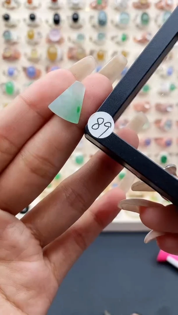 【闪购商品】翡翠裸石天然A货翡翠111  3+89