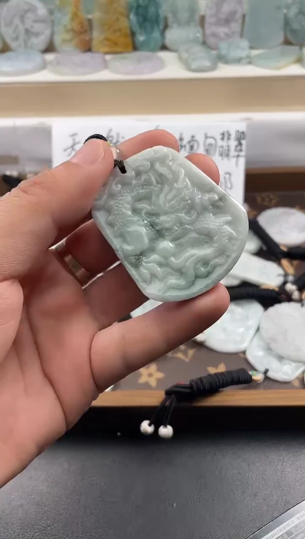 颈饰未镶嵌翡翠25/11/16/.52