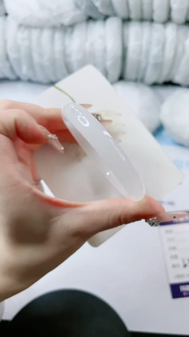 【闪购商品】石英质玉手镯未镶嵌多样性发货L314