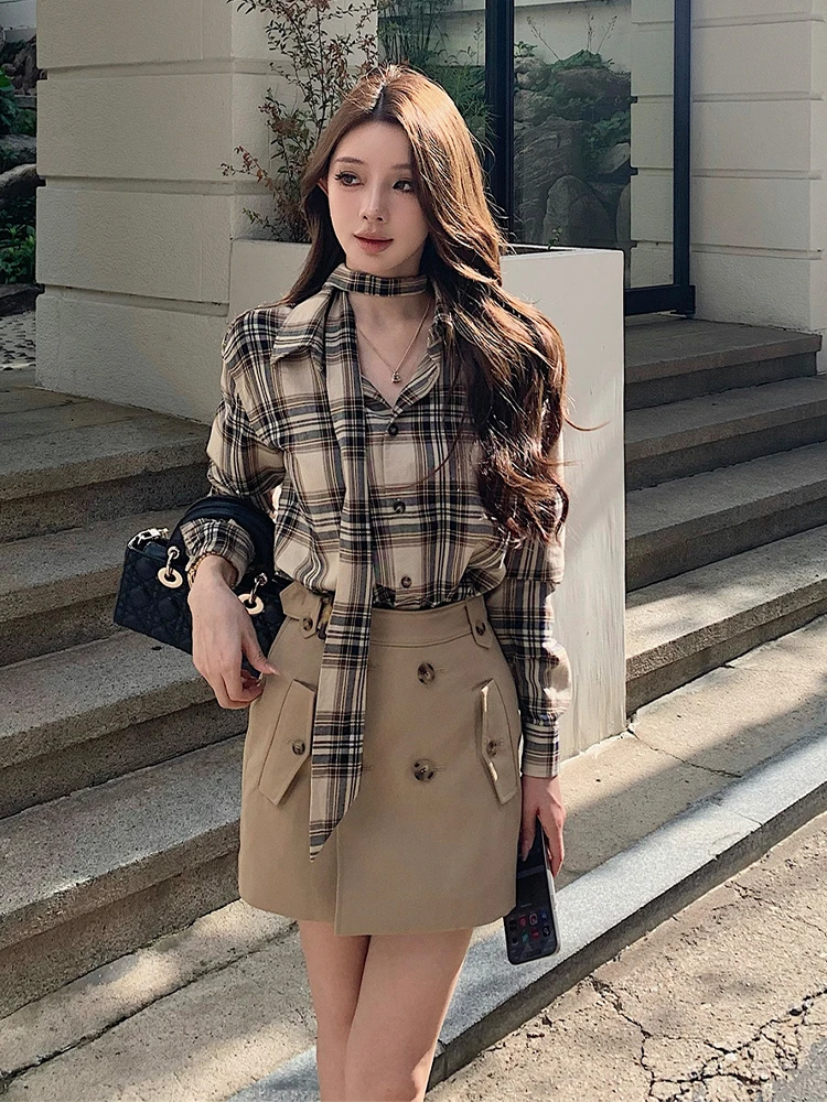 早秋大方得体穿搭气质轻奢高级感超好看小香风格子衬衫上衣女装潮