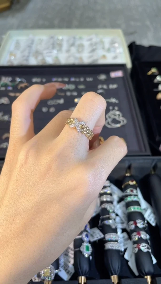 18K金镶嵌戒指钻石YH   14圈