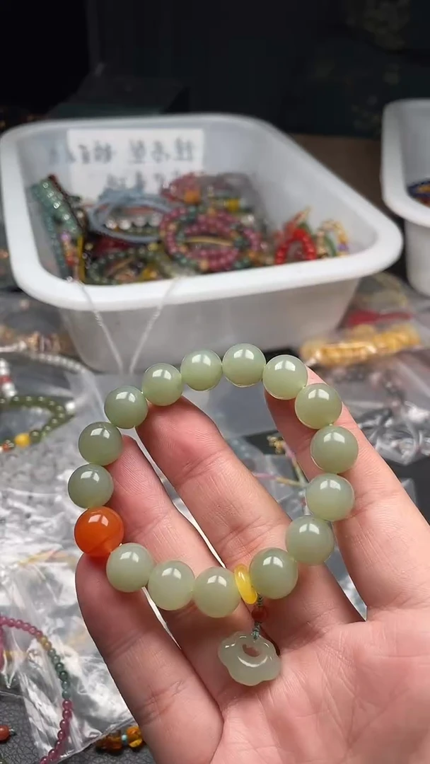 手串未镶嵌和田玉酸****。多样性发货拍一发一