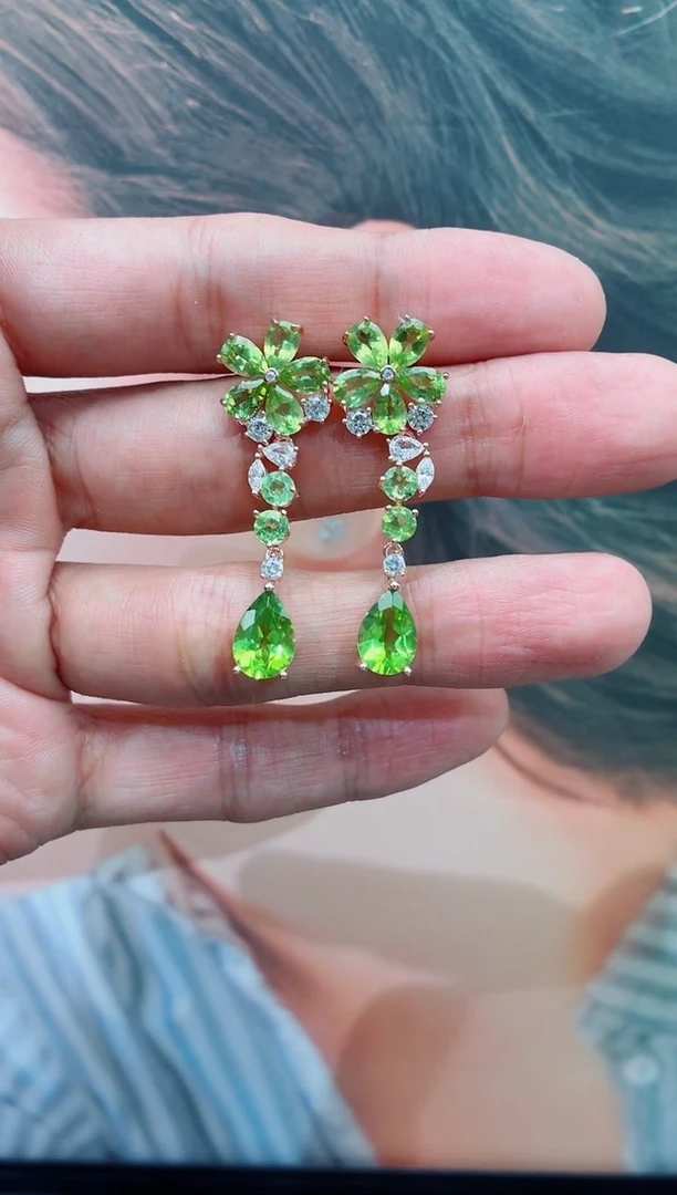 耳钉银S925镶嵌橄榄石橄榄石耳钉