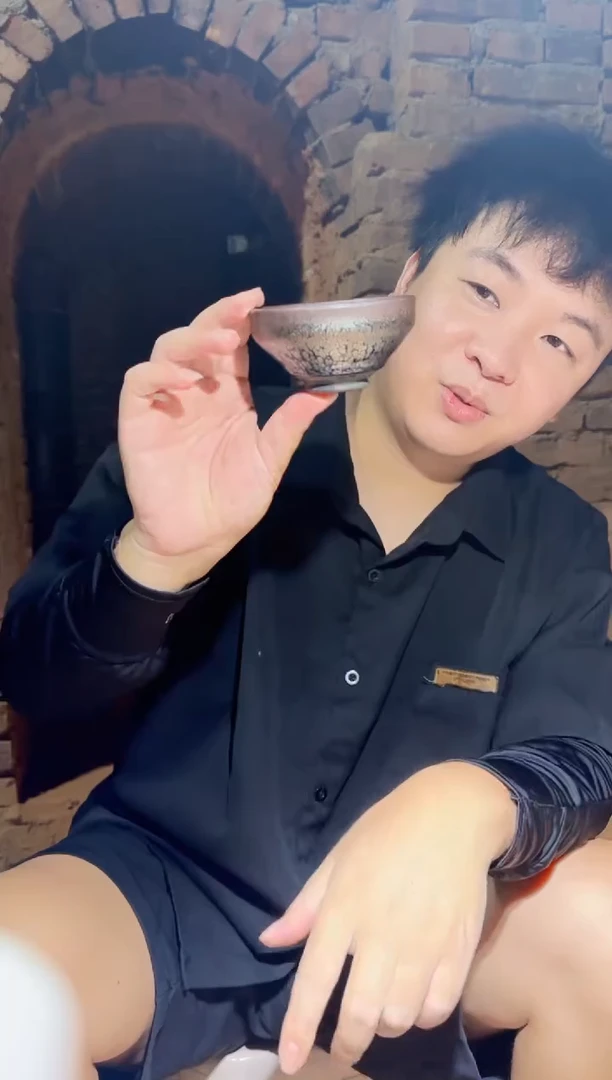 茶盏34黑瓷推荐官-黄杰