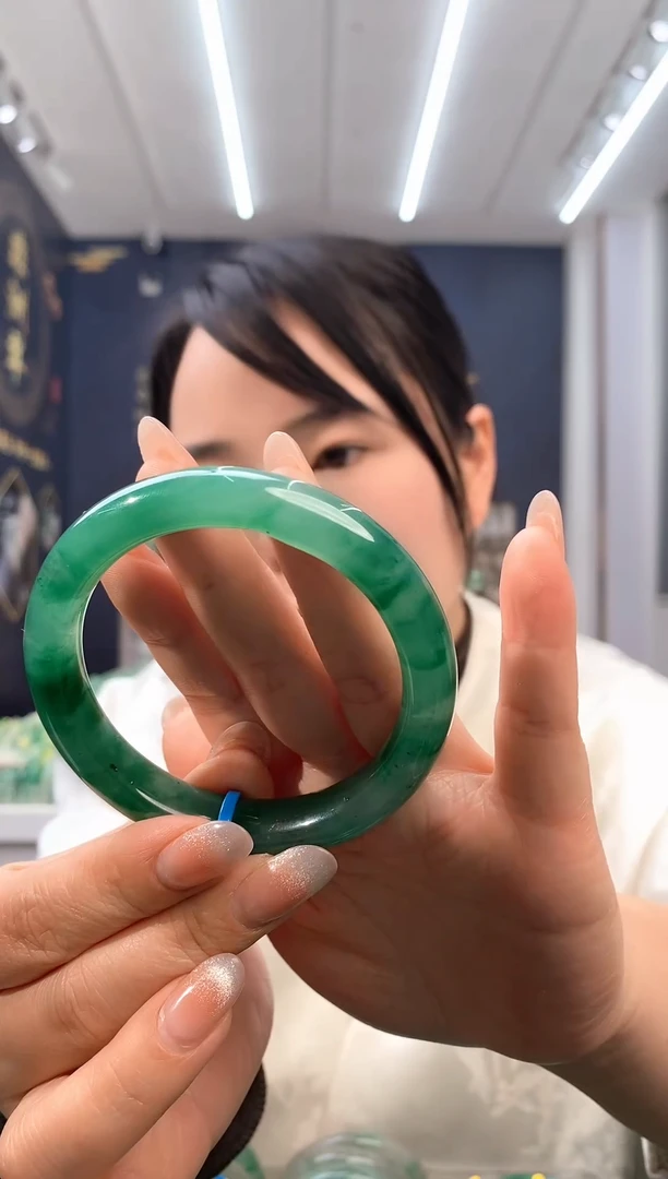 【闪购商品】石英质玉手镯未镶嵌13