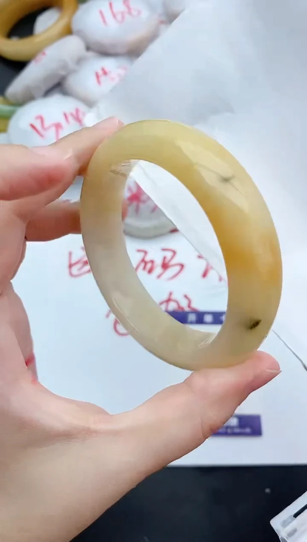 未镶嵌手镯石英质玉273+58/59