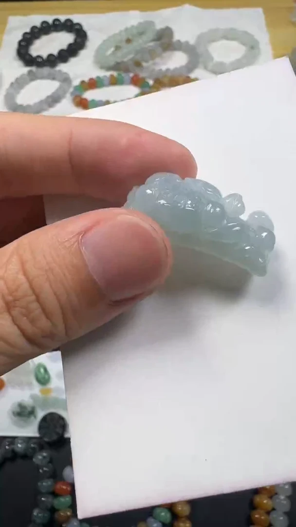 翡翠未镶嵌颈饰【闪购商品】 天然翡翠