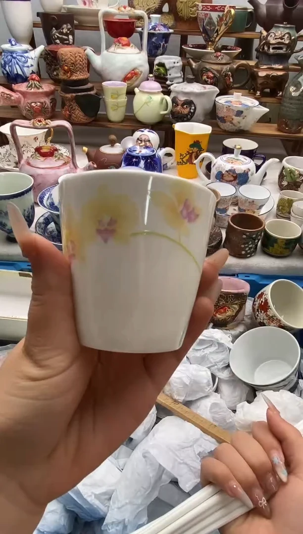 瓷片侯*鱼闪购名称 瓷片 柯*