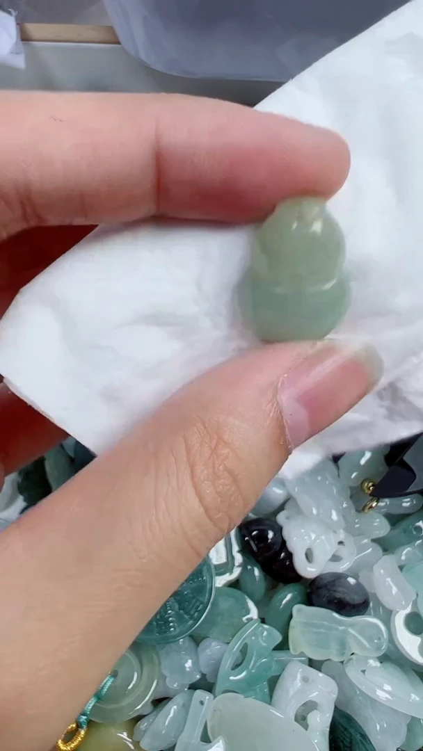 散珠翡翠972号链接，A货翡翠