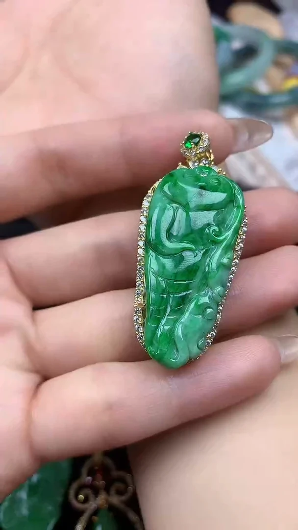 【闪购商品】翡翠颈饰银S925镶嵌颈饰