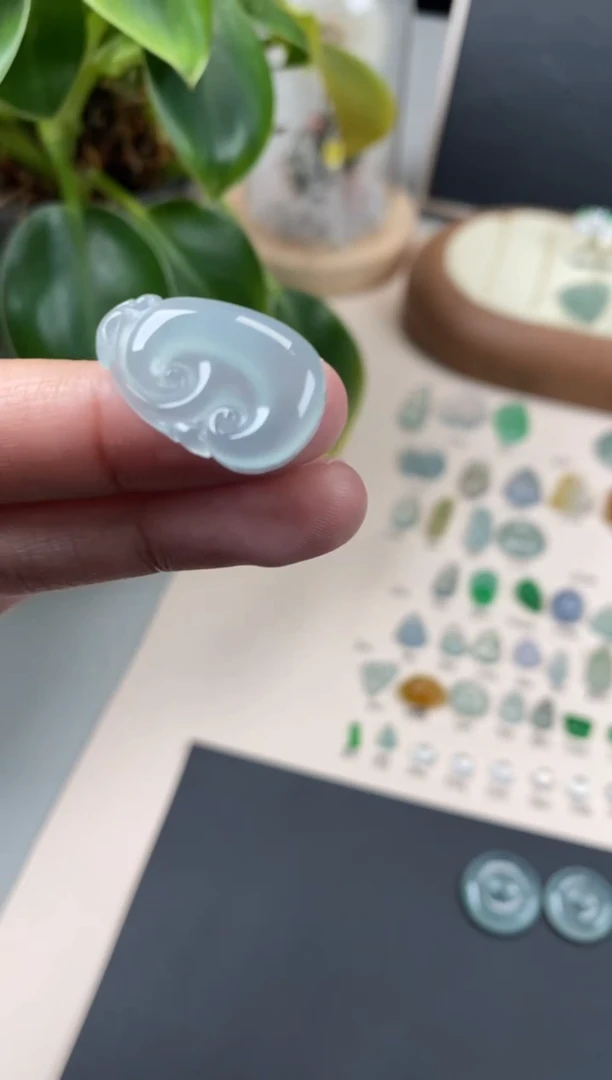 【闪购商品】翡翠颈饰未镶嵌翡翠冰种如意
