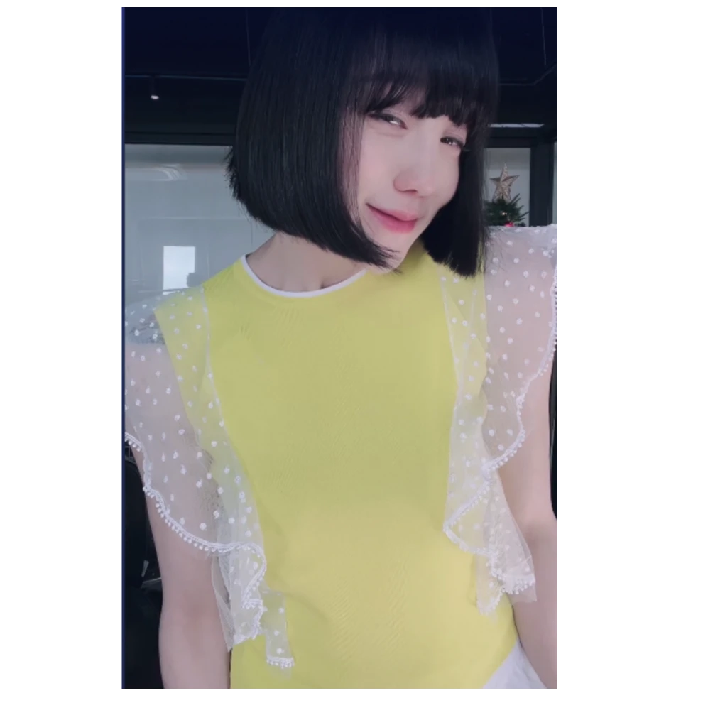 MNFK 新款蕾丝T恤 T0619