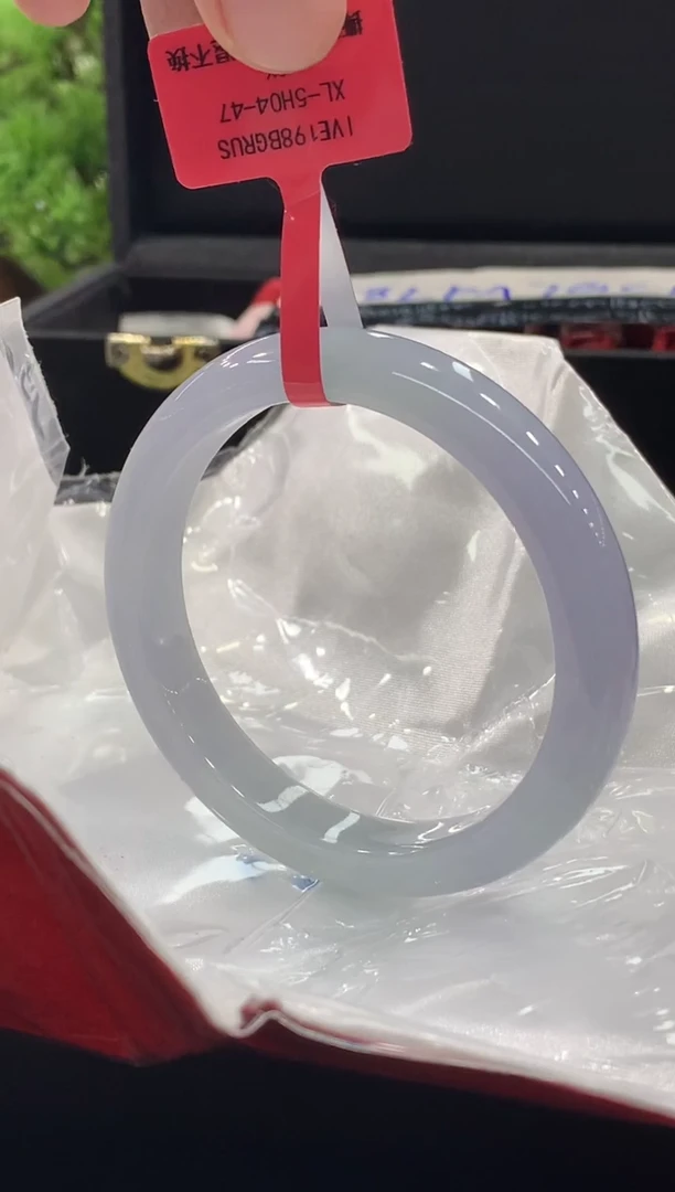 翡翠手镯未镶嵌手镯