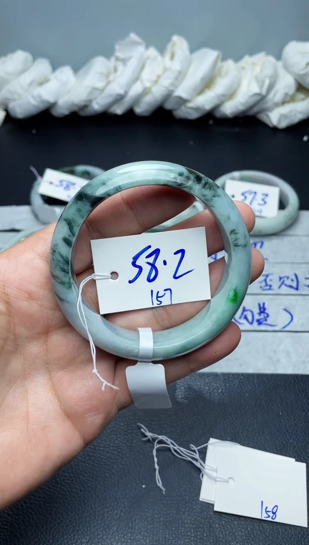 未镶嵌手镯翡翠157