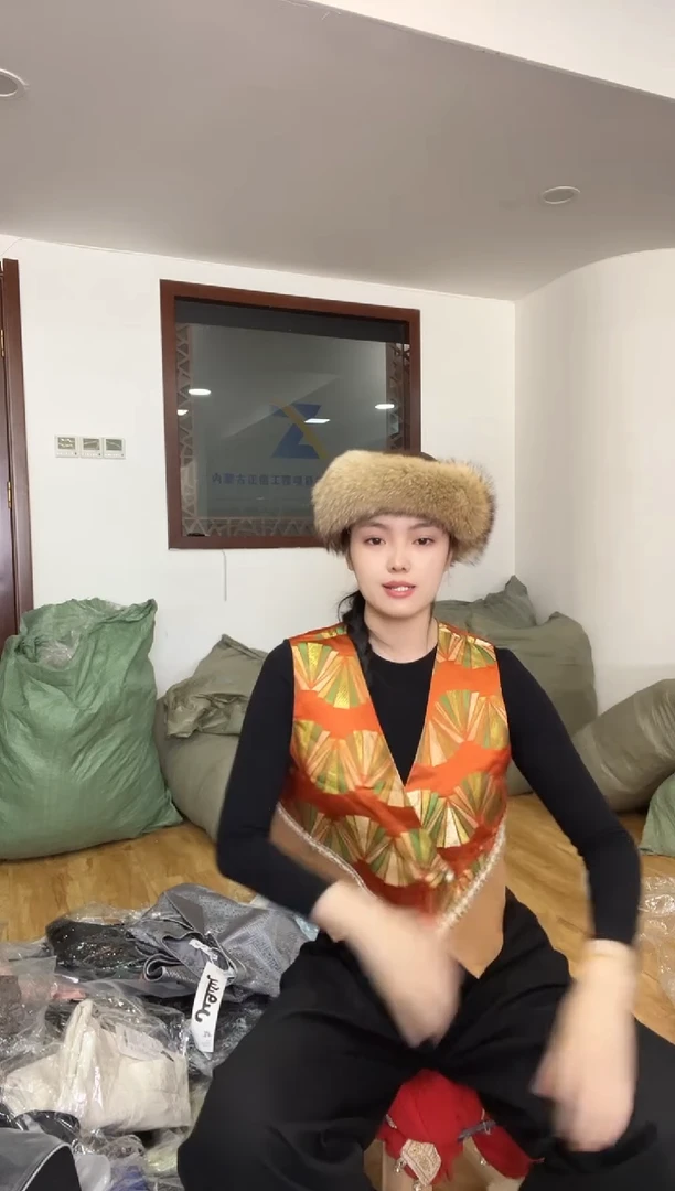 M码   110斤  马甲