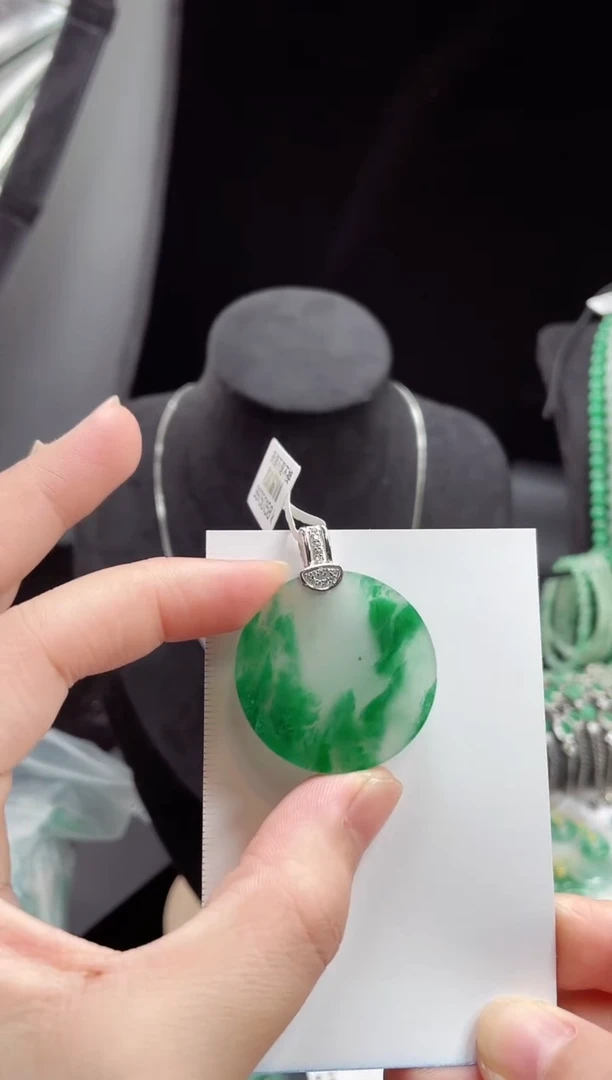 项链银S925镶嵌石英质玉（非洲翠）10.30无事牌