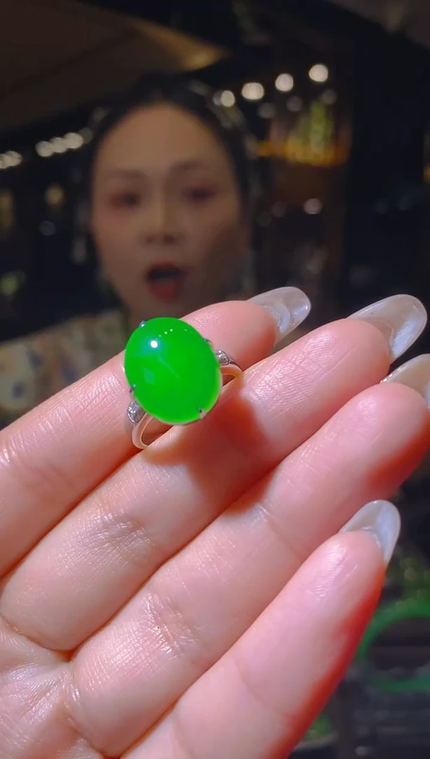 【闪购商品】翡翠戒指18K金镶嵌005