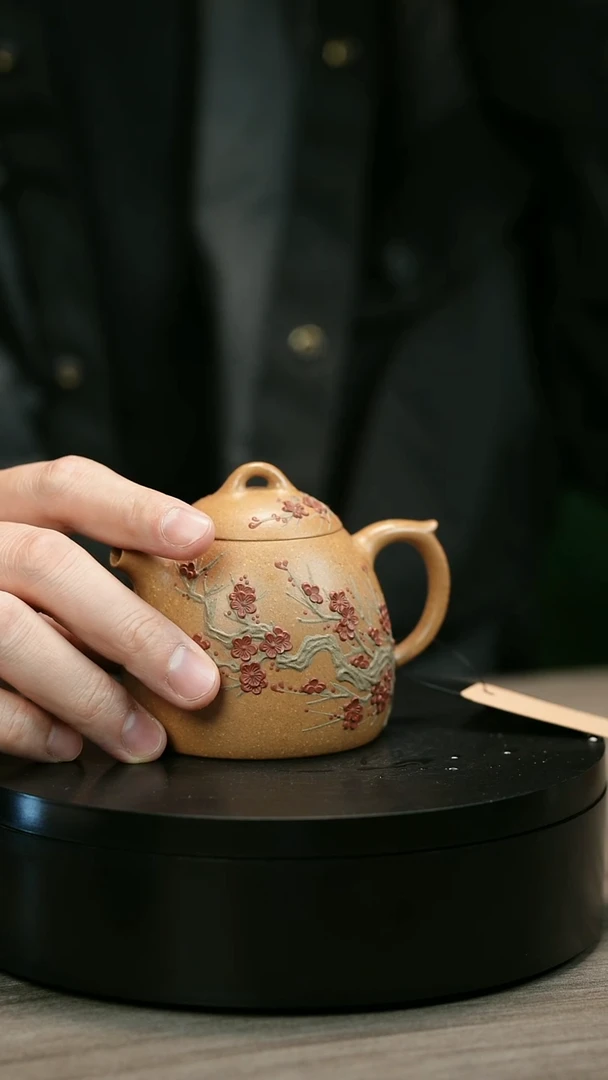 茶壶紫砂富****！H2144陈春芬段泥梅花秦权