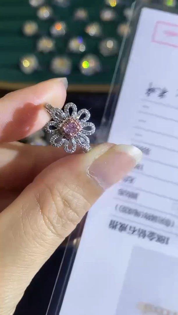 18K金镶嵌戒指钻石31