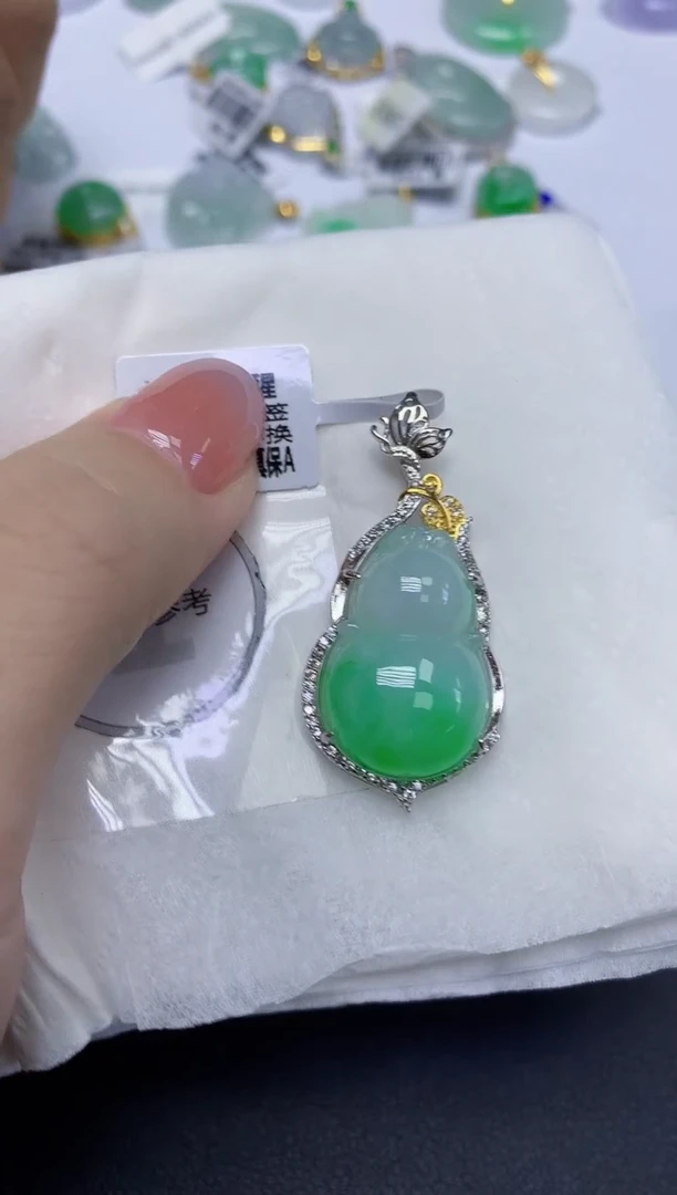 颈饰未镶嵌翡翠天然缅甸翡翠A货百元以上9元证书费自理