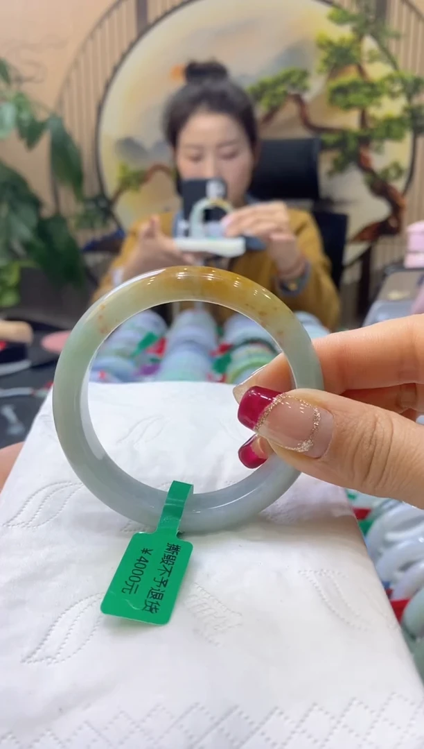 【闪购商品】翡翠手镯未镶嵌99904878