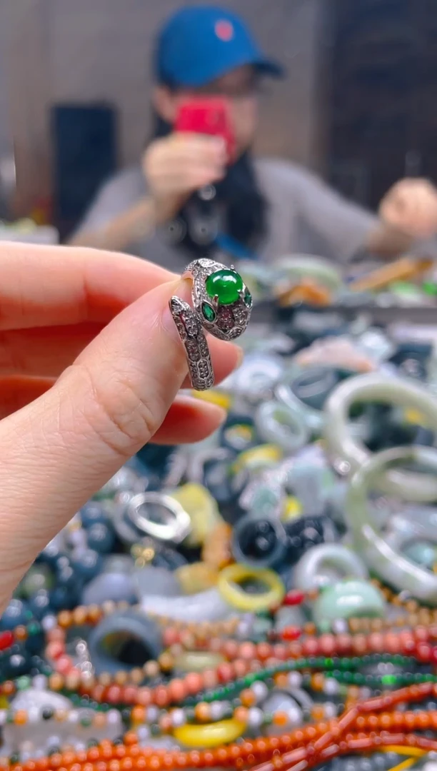 翡翠未镶嵌颈饰/Y/翡翠A货一图一物