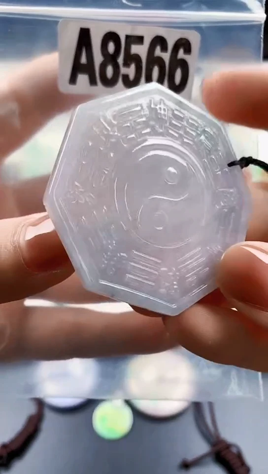 颈饰未镶嵌翡翠天然翡翠吊坠挂件