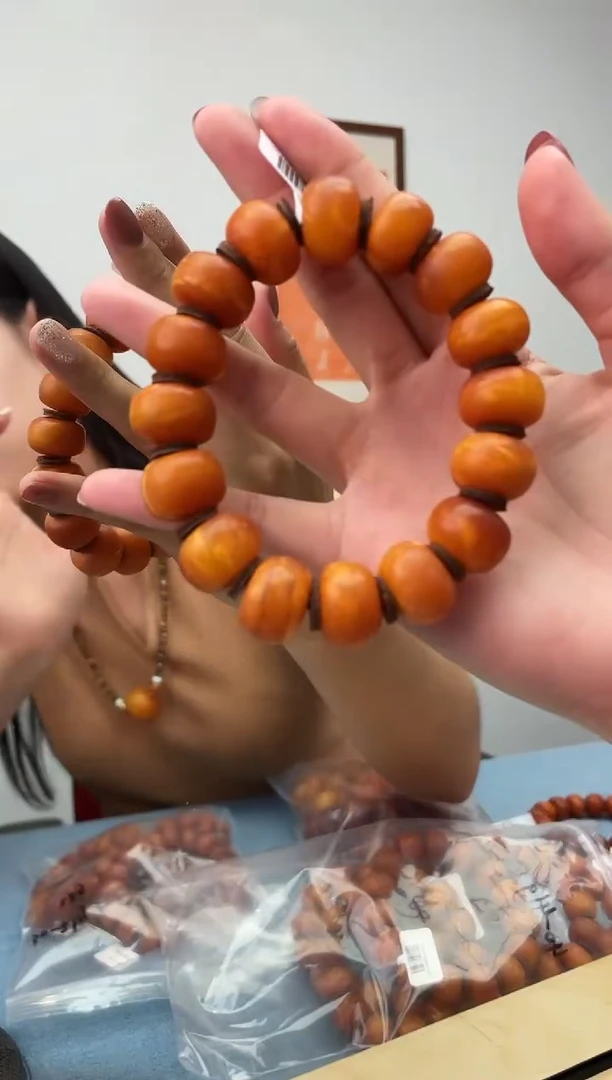 未镶嵌蜜蜡珠宝奇石假一罚十，发一件