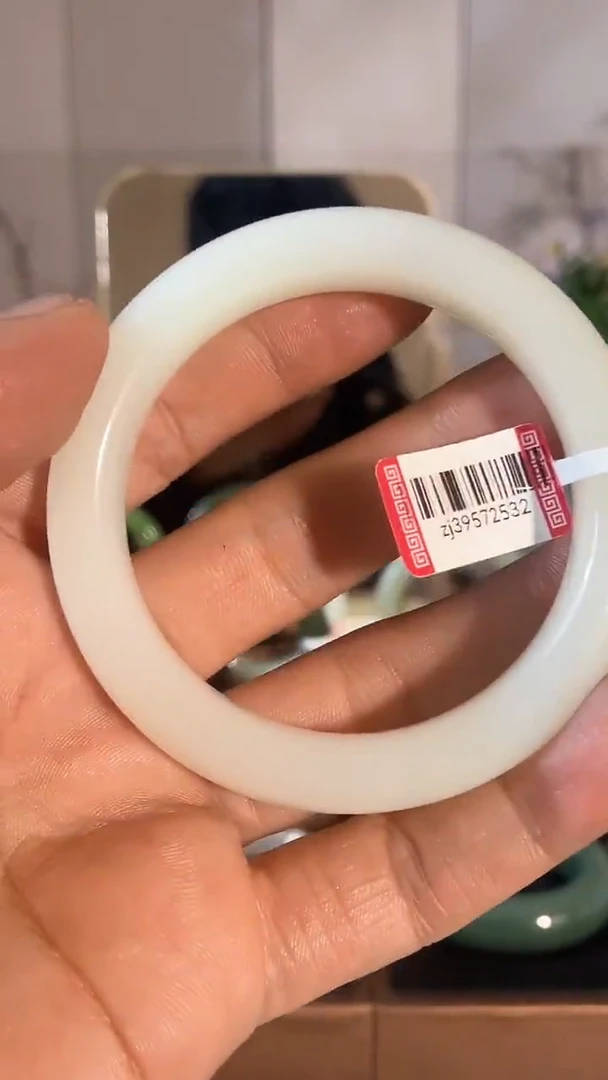 【闪购商品】和田玉手镯未镶嵌56白玉39572532