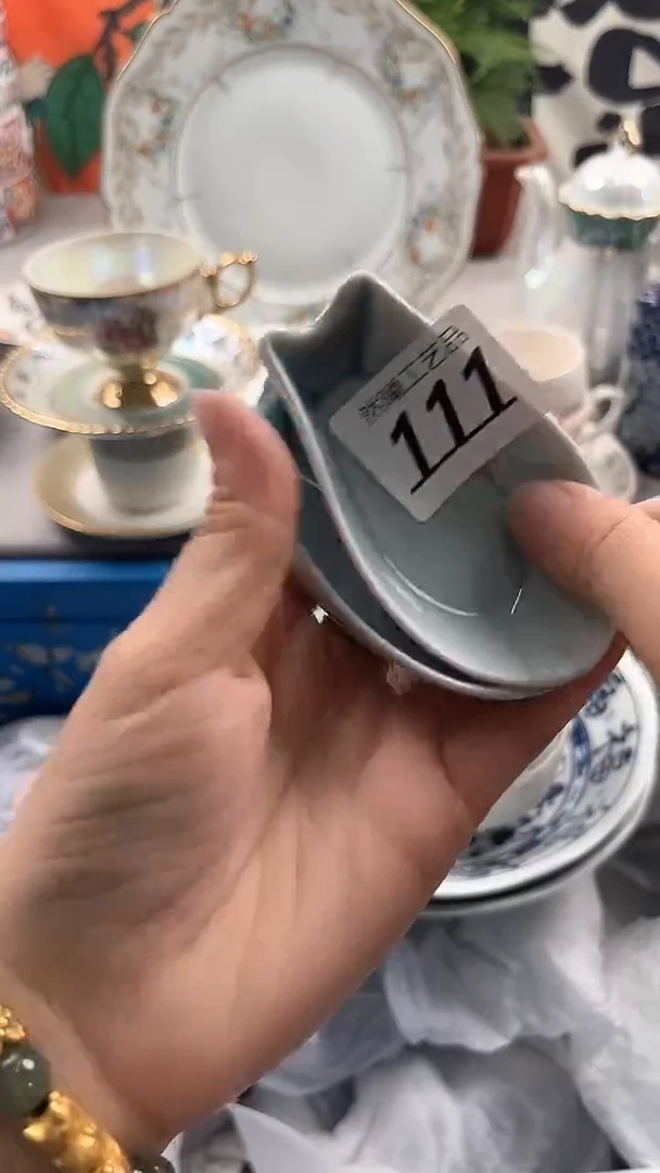 瓷片111