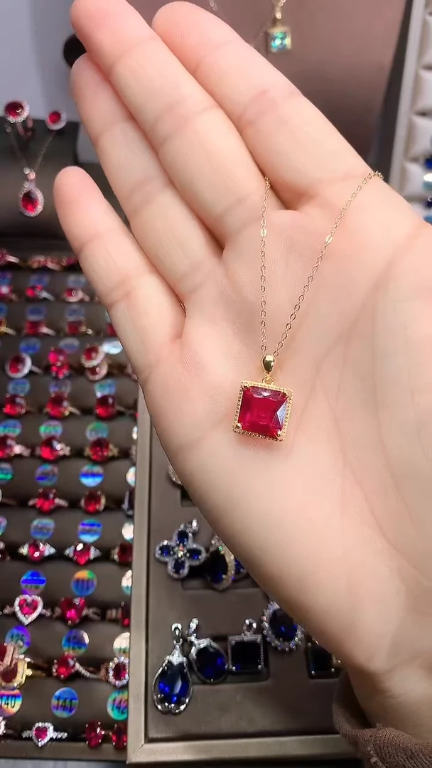 【闪购商品】红宝石吊坠(赠链)银S925镶嵌金色10